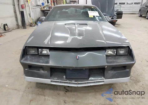 1983 Chevrolet Camaro из США, поврежденный, VIN 1G1AP87S4DN151866